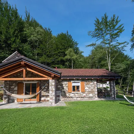 Casetta Del Rio Ferienhaus *