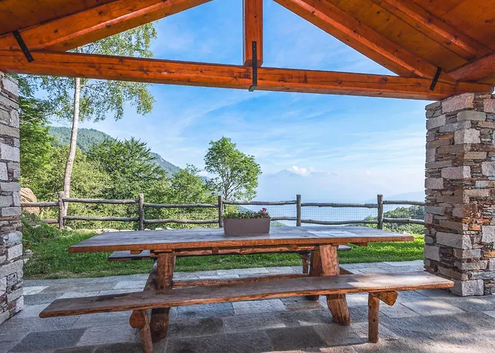 Feriehus Casetta Del Rio Stresa