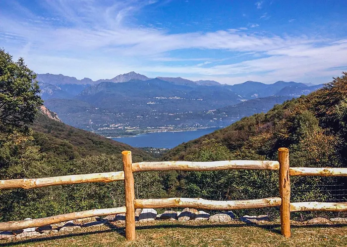 Feriehus Casetta Del Rio Stresa